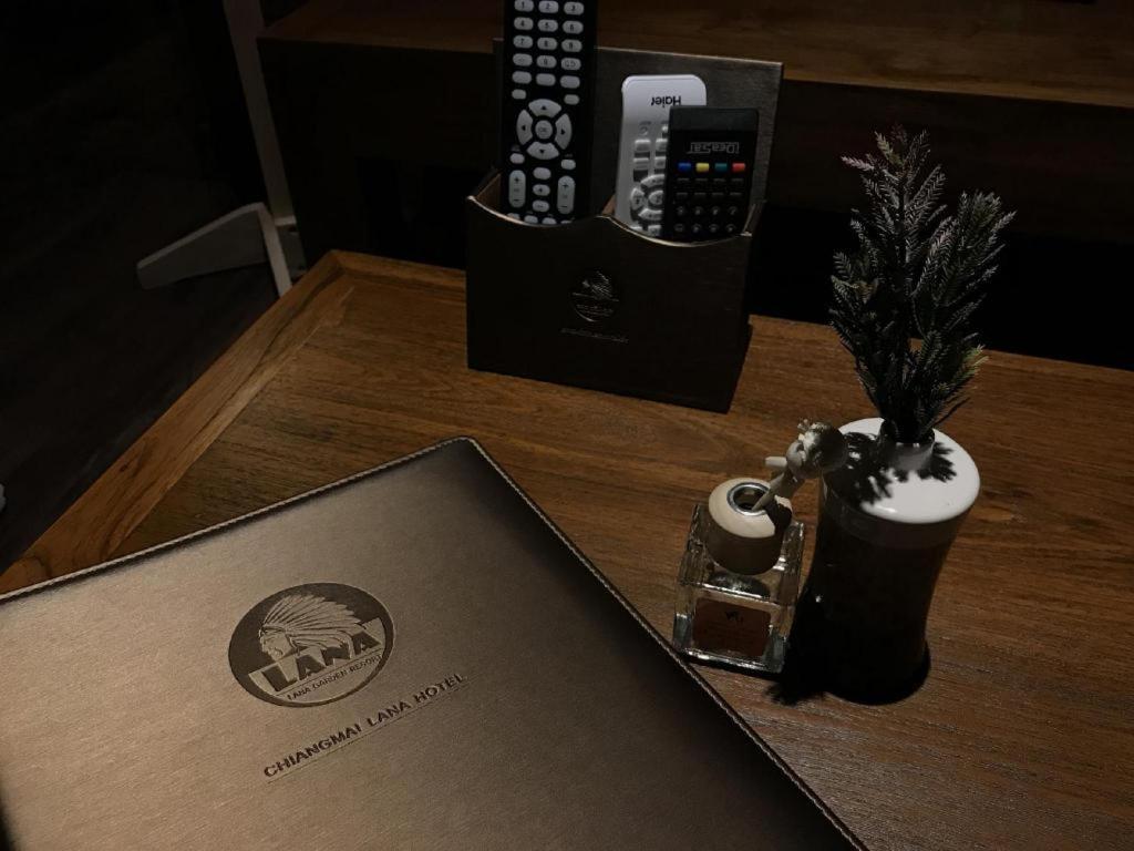 Lana Hotel Chiang Mai Bagian luar foto